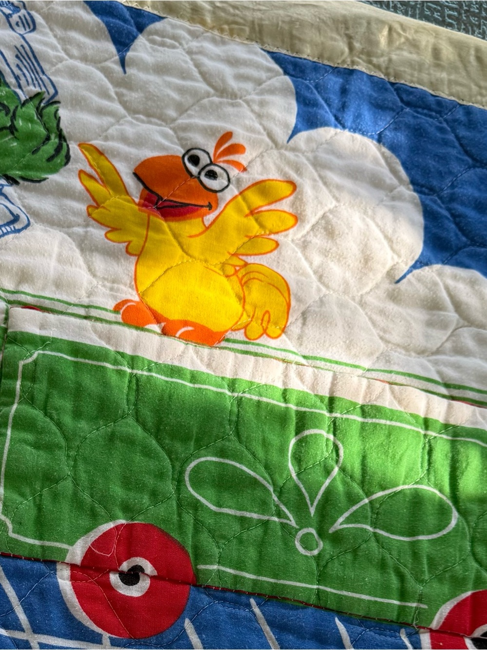 Sesame Street Red Train Quilt with Bright Character Prints - Picture 6 of 6